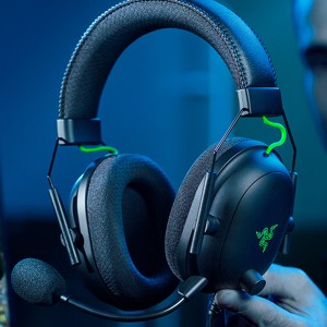 هدست گیمینگ با سیم ریزر مدل BLACKSHARKv2 همراه با کارت صدا
